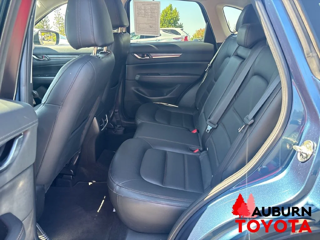 Used 2017 Eternal Blue Mica Mazda Grand Touring image 18