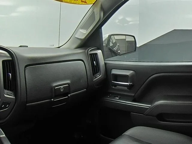 Used 2015 Silver GMC SLT image 40