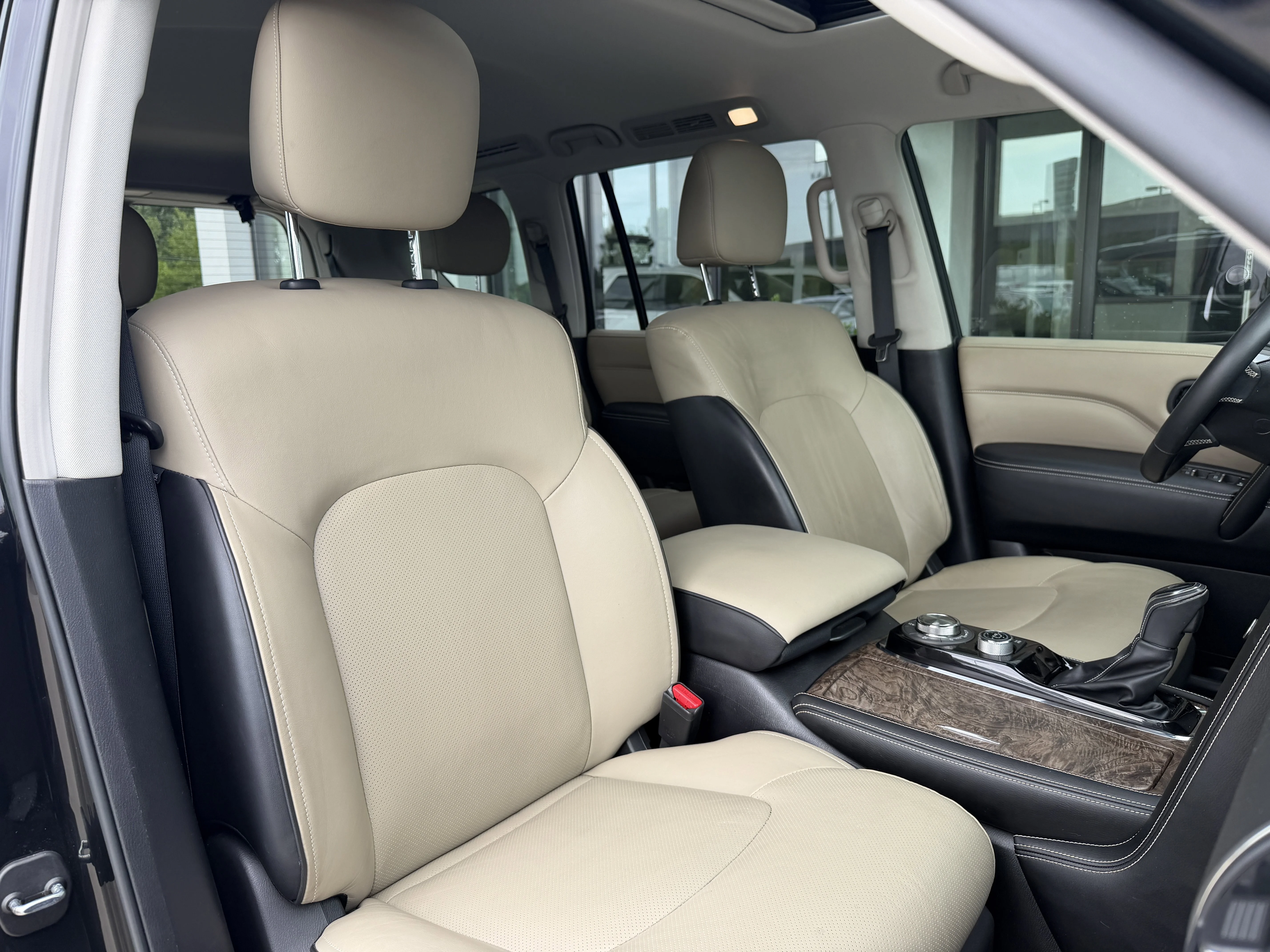 Used 2021 Mineral Black INFINITI Premium Select image 23