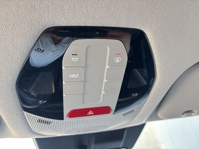 Certified Used 2025 Gray Kia LX image 18