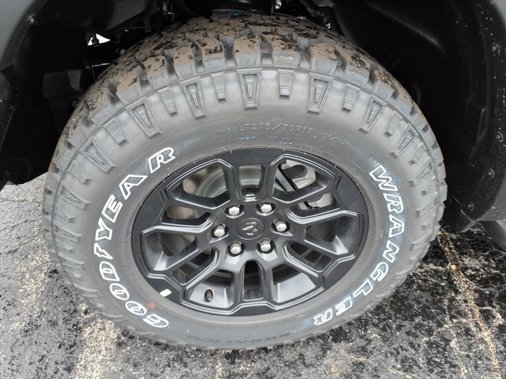 New 2026 Serrano-Green Metallic Exterior Paint RAM Rebel image 5