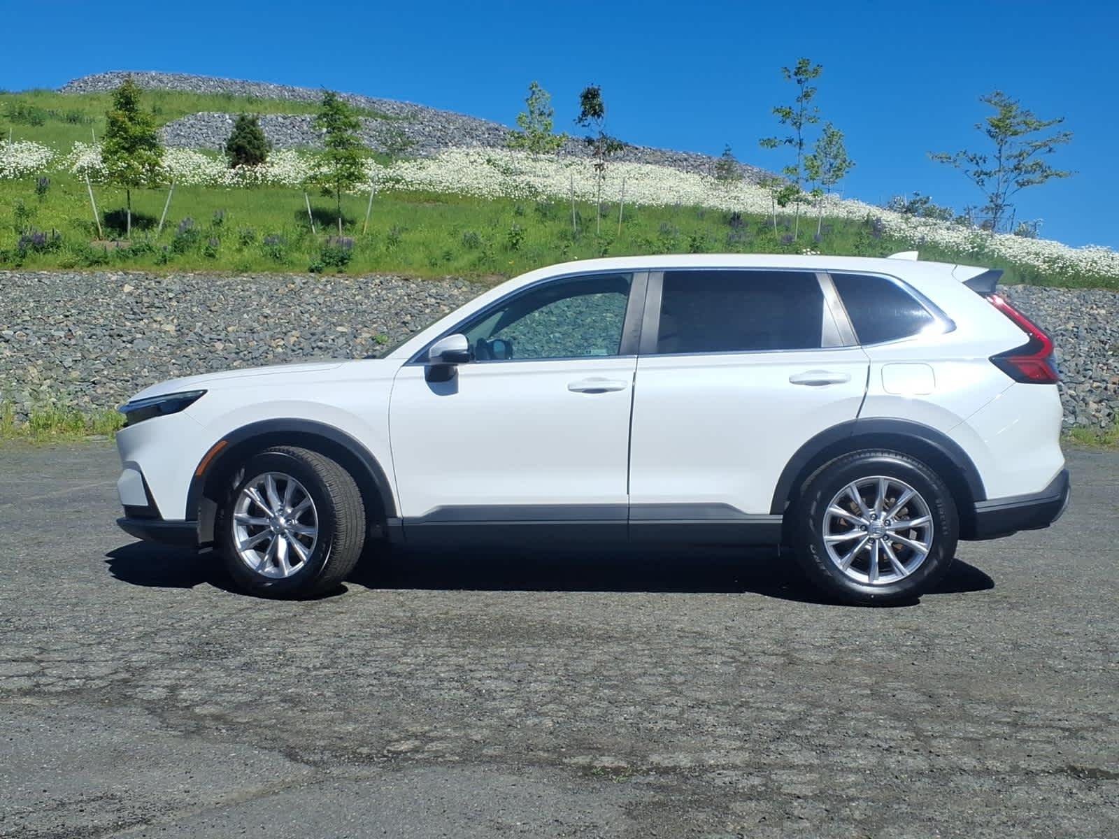 Certified Used 2024 Platinum White Pearl Honda EX-L image 8