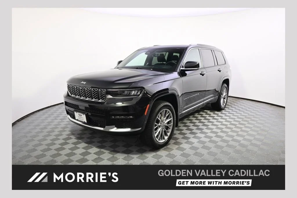 2023 Jeep Grand Cherokee L Summit 4x4's photo