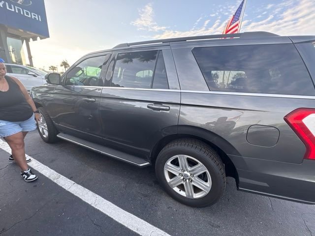 Used 2019 Gray Ford XLT image 1