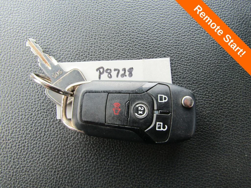 Used 2023 White Ford XLT image 19