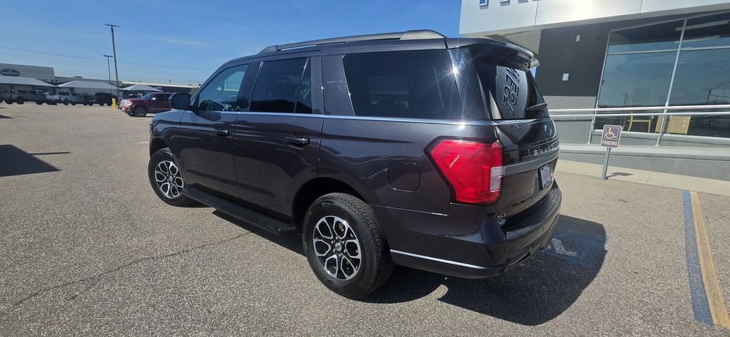 Used 2024 Gray Metallic Ford XLT image 6