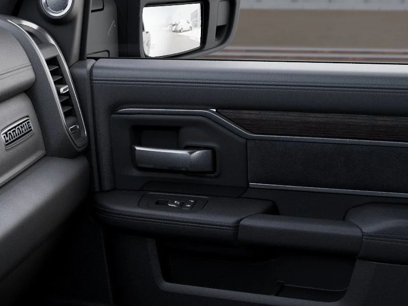 New 2026 Silver-Zynith Exterior Paint RAM Laramie image 26