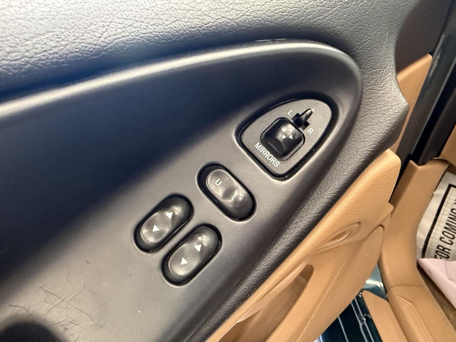 Used 1996 Gr Ford GT image 5