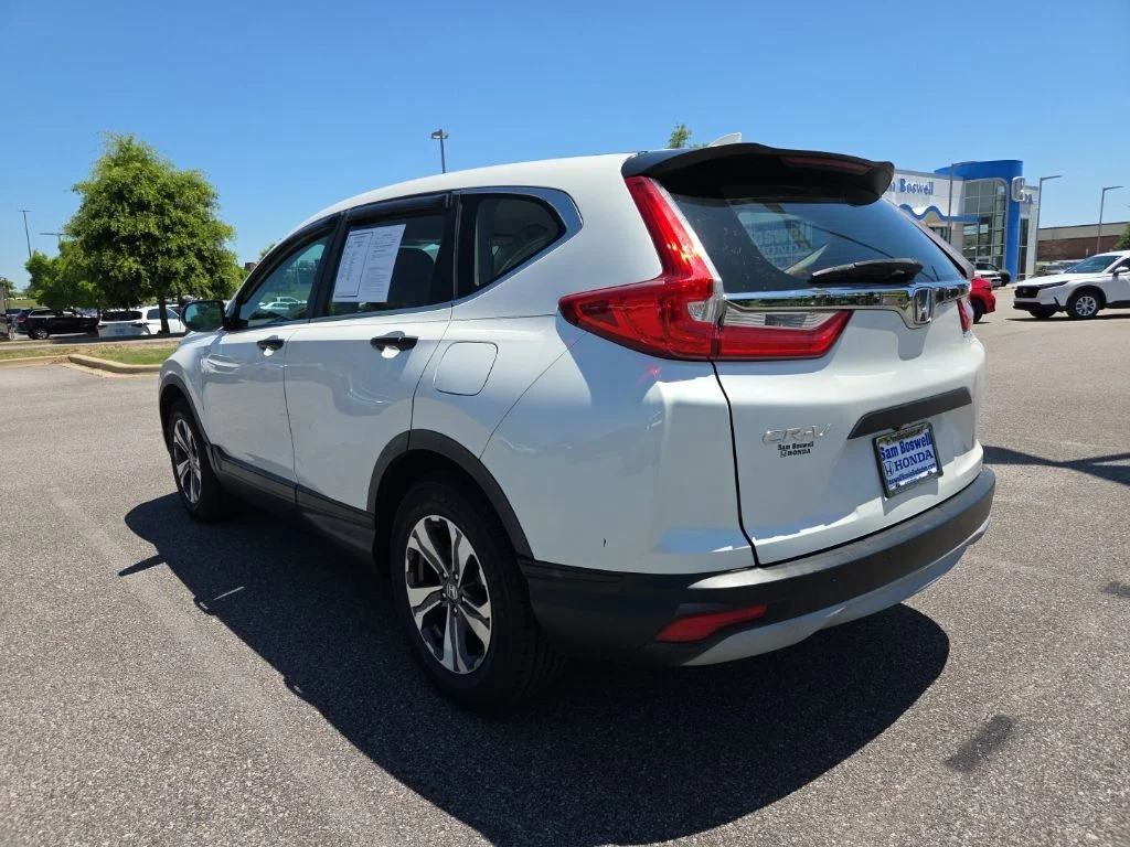 Used 2017  Honda LX image 5