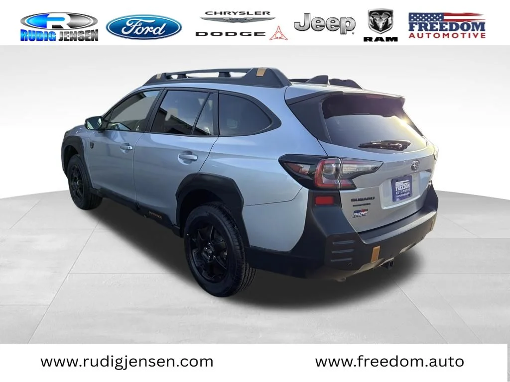 Used 2022 Silver Subaru Wilderness image 3