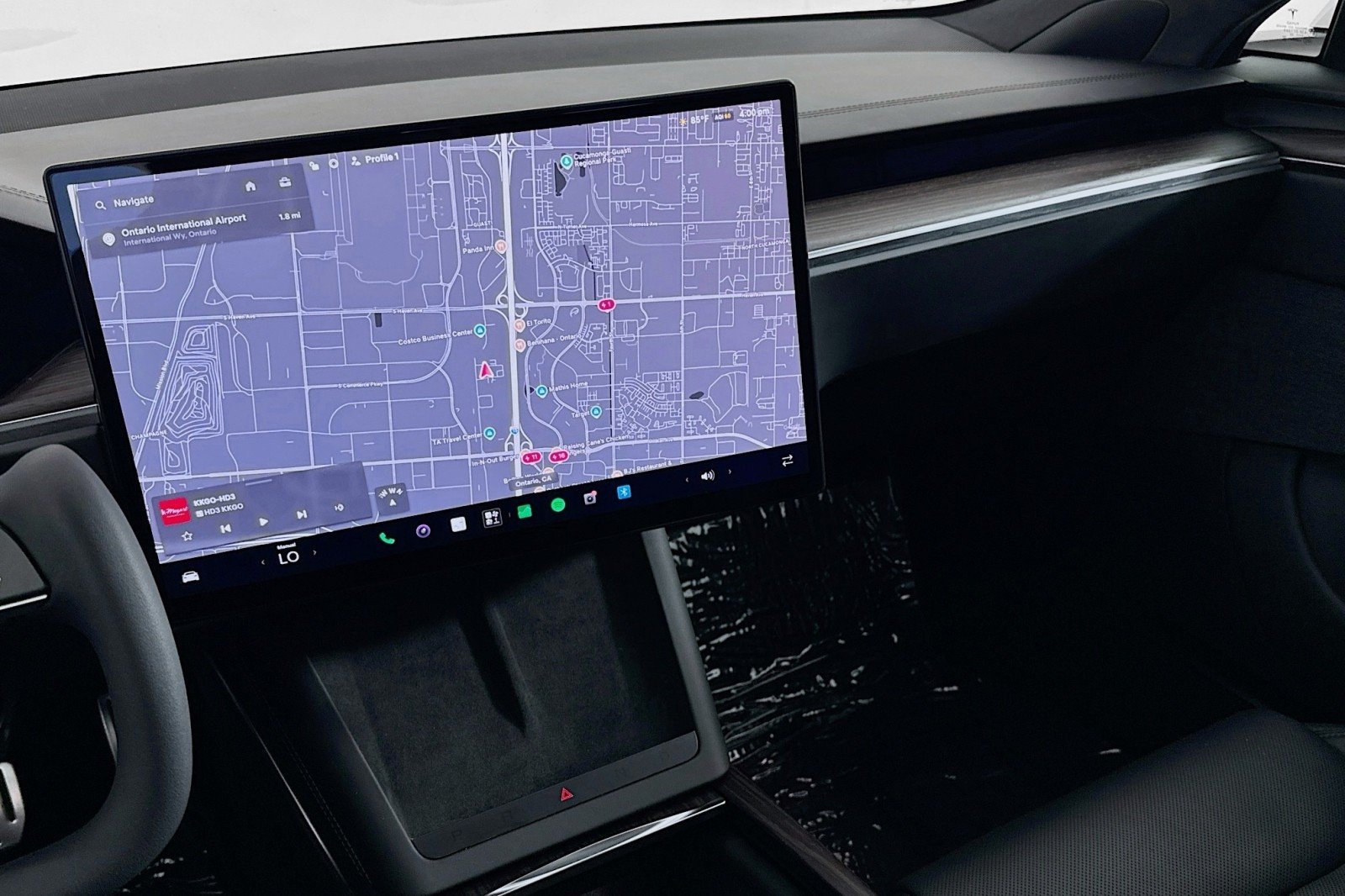 Used 2023 WHITE Tesla Standard Range image 19