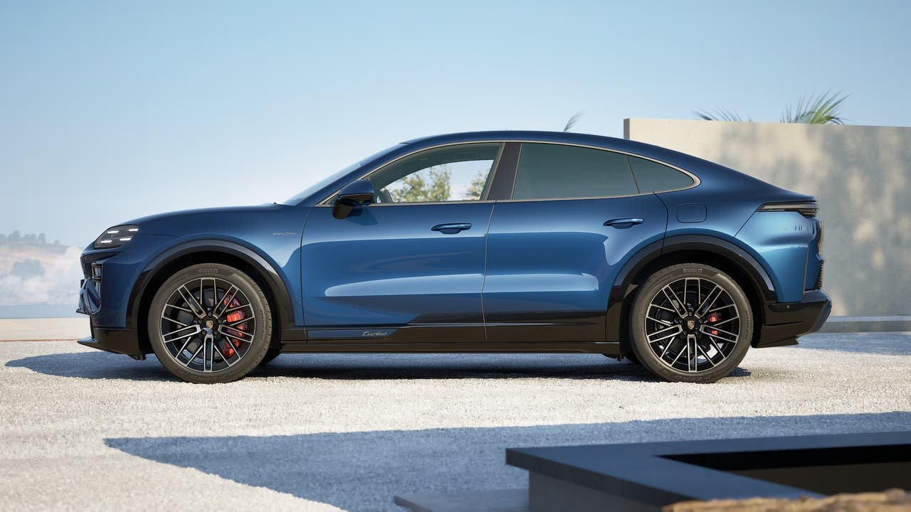 New 2026 Napali Blue Metallic Porsche Turbo Coupe Electric image 2
