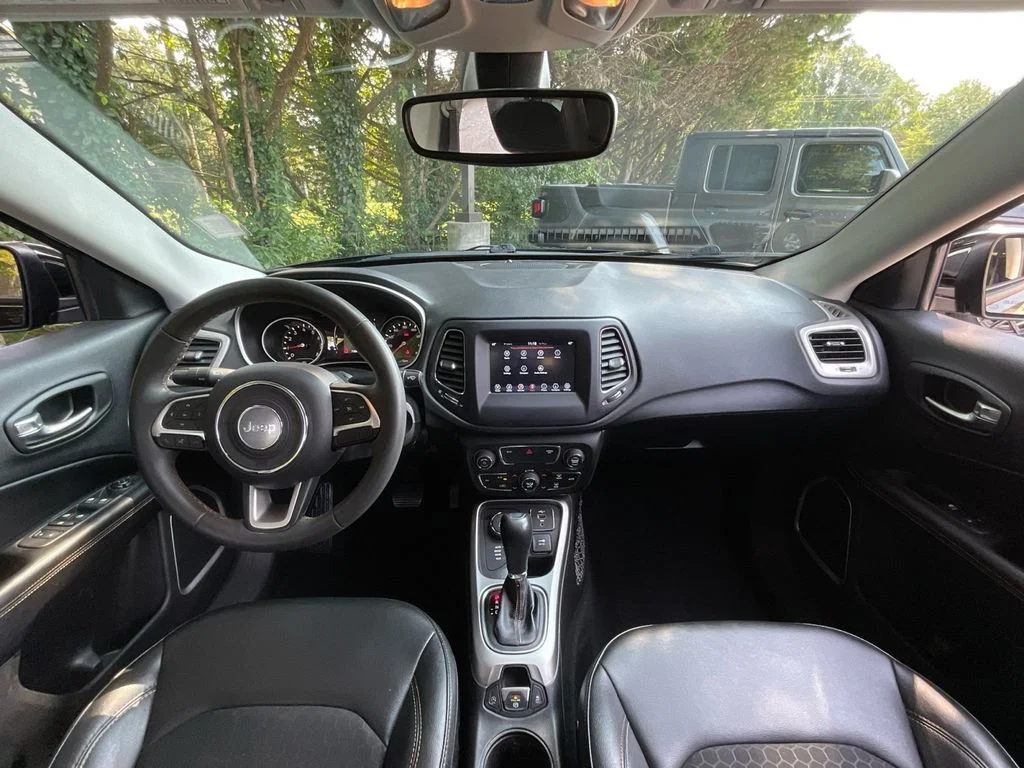 Used 2021 Black Jeep Latitude image 18