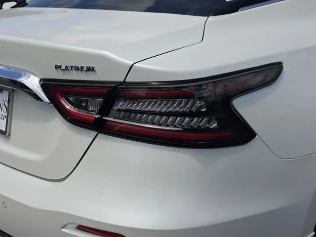 Used 2023 White Nissan Platinum image 49
