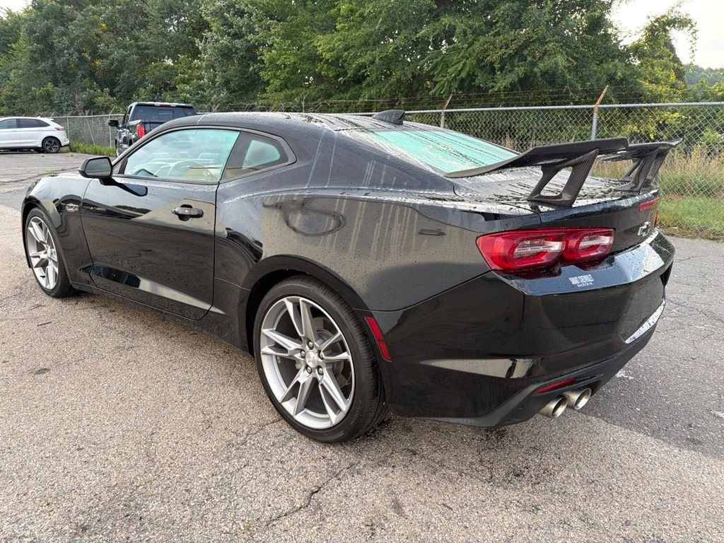 Used 2022 BLACK Chevrolet LT1 image 4