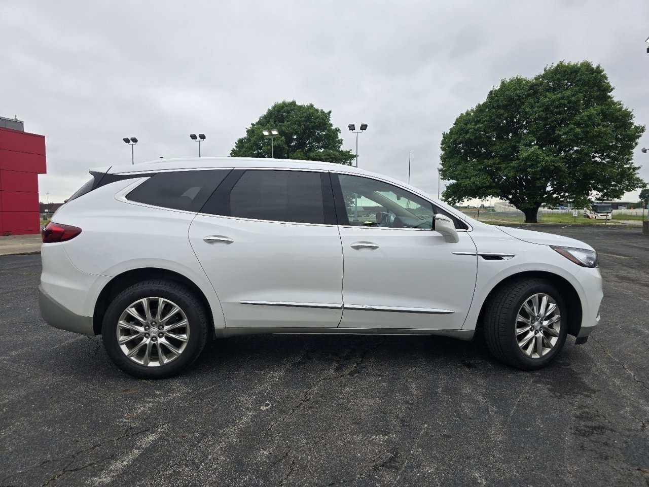 Used 2021 White Buick Premium Group image 19