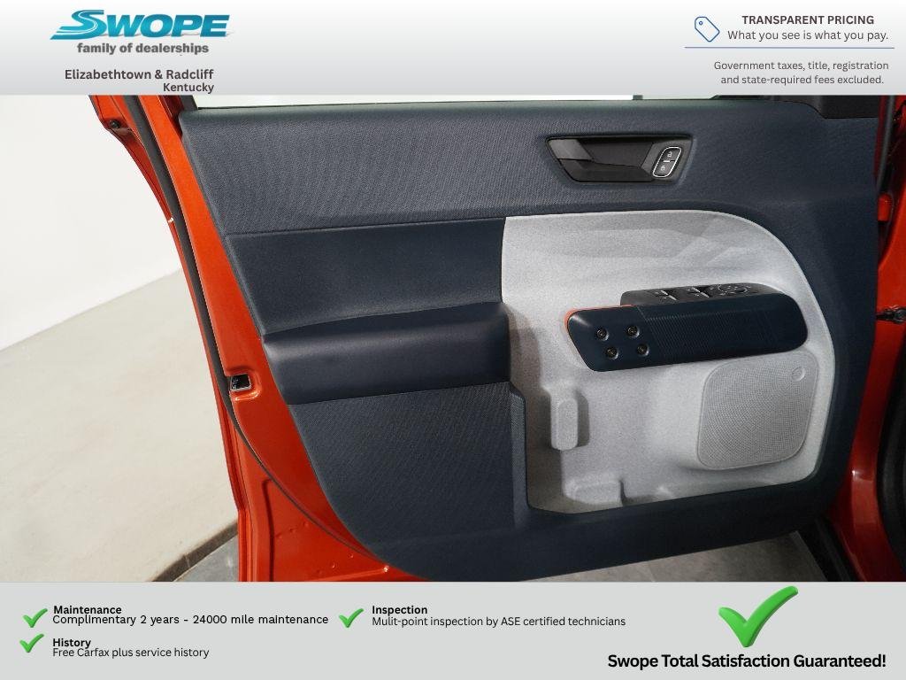 Used 2024 Hot Pepper Red Metallic Tinted Clearcoat Ford XLT image 19