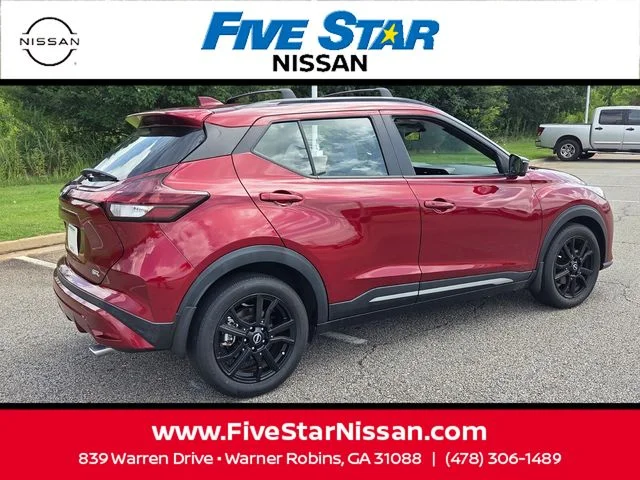 Used 2023 Red Nissan SR image 12