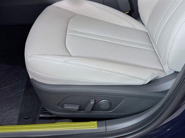 2025 Hyundai Sonata Hybrid Limited - Photo 35