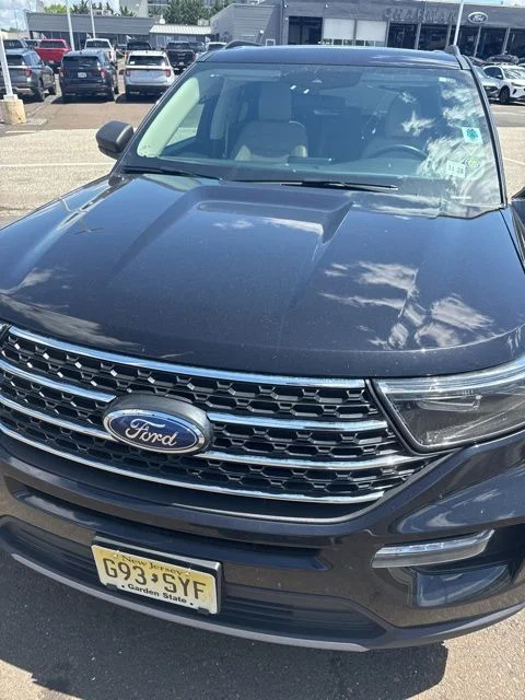 Used 2023 Black Ford XLT image 7