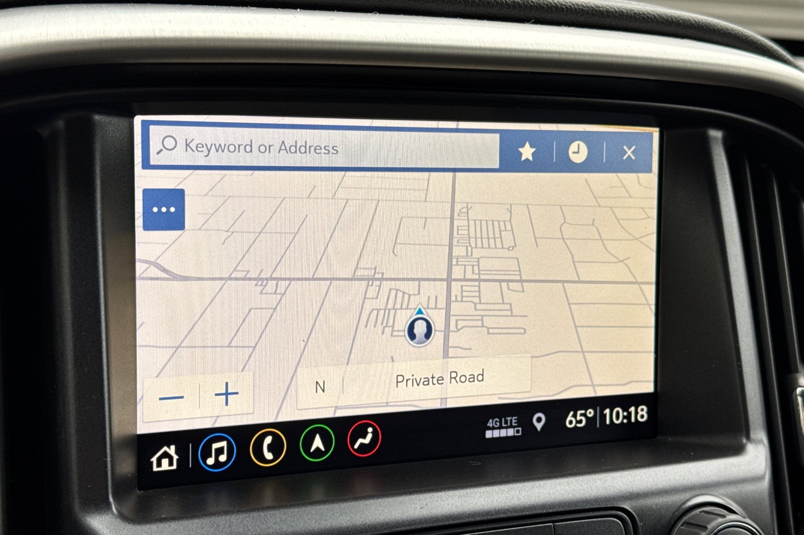 Used 2021 Summit White GMC 4WD Elevation image 18