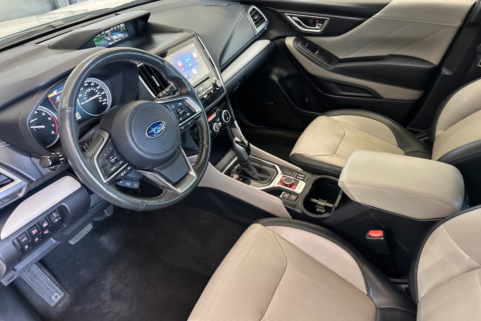 Used 2023 White Subaru Limited image 9