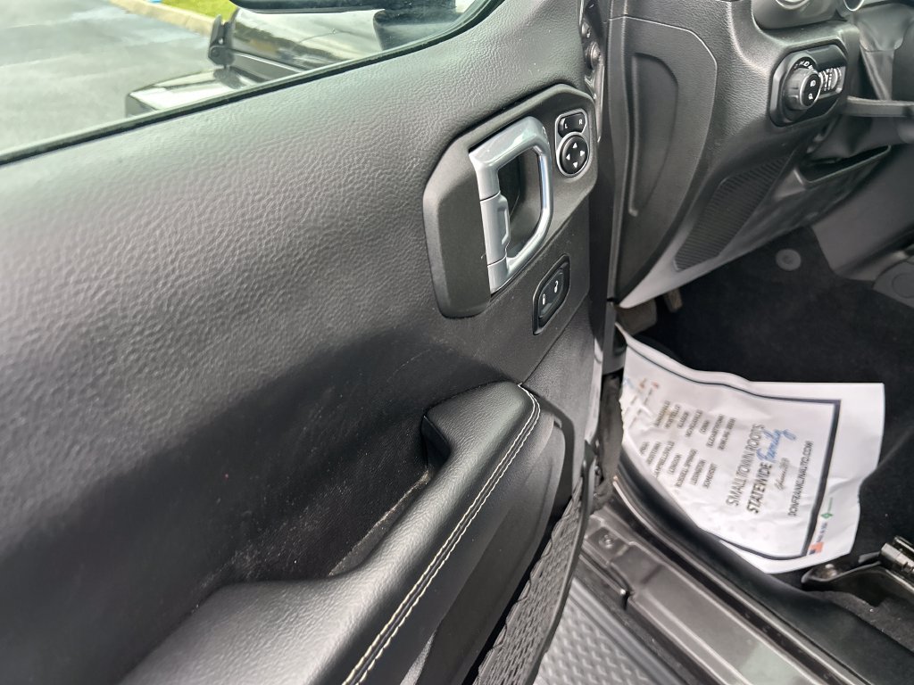 Used 2022 Gray Jeep Overland image 11