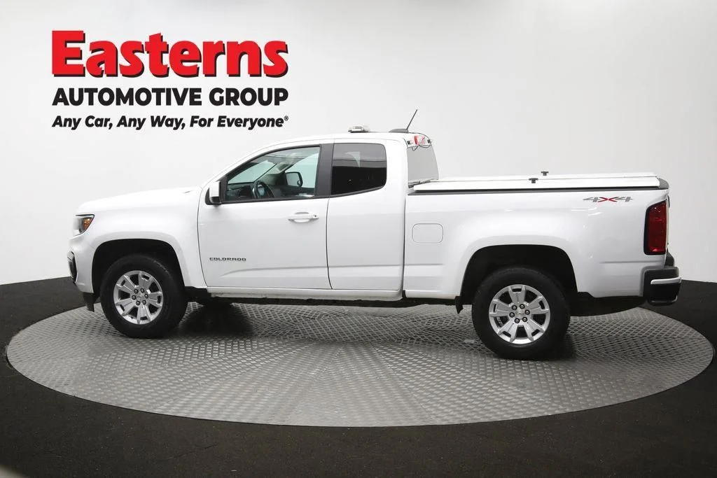 Used 2022 White Chevrolet LT image 64