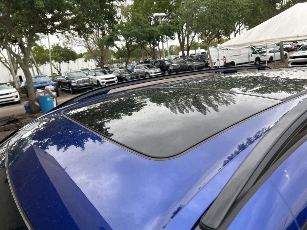 Used 2023 Blue BMW M60i image 4