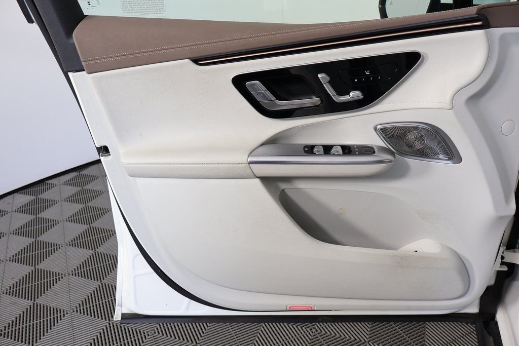 Used 2023 Polar White Mercedes-Benz 350+ SUV image 11