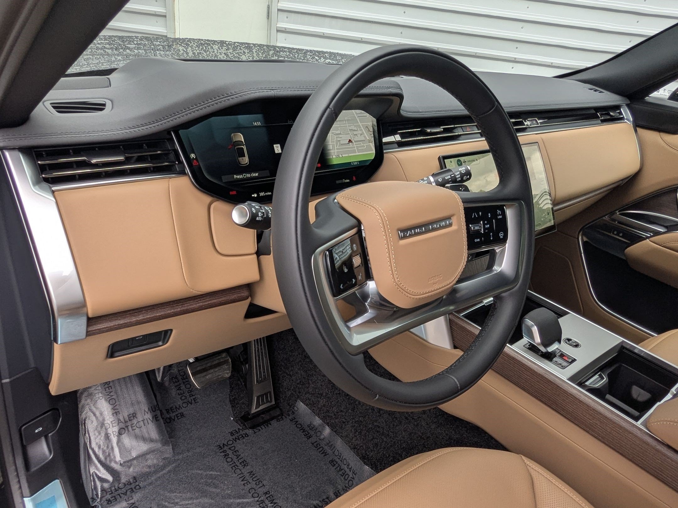 New 2026 Santorini Black Land Rover P530 SE image 14