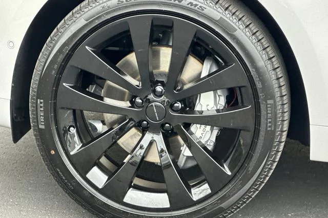 New 2026 Borasco Grey Land Rover Dynamic SE image 24