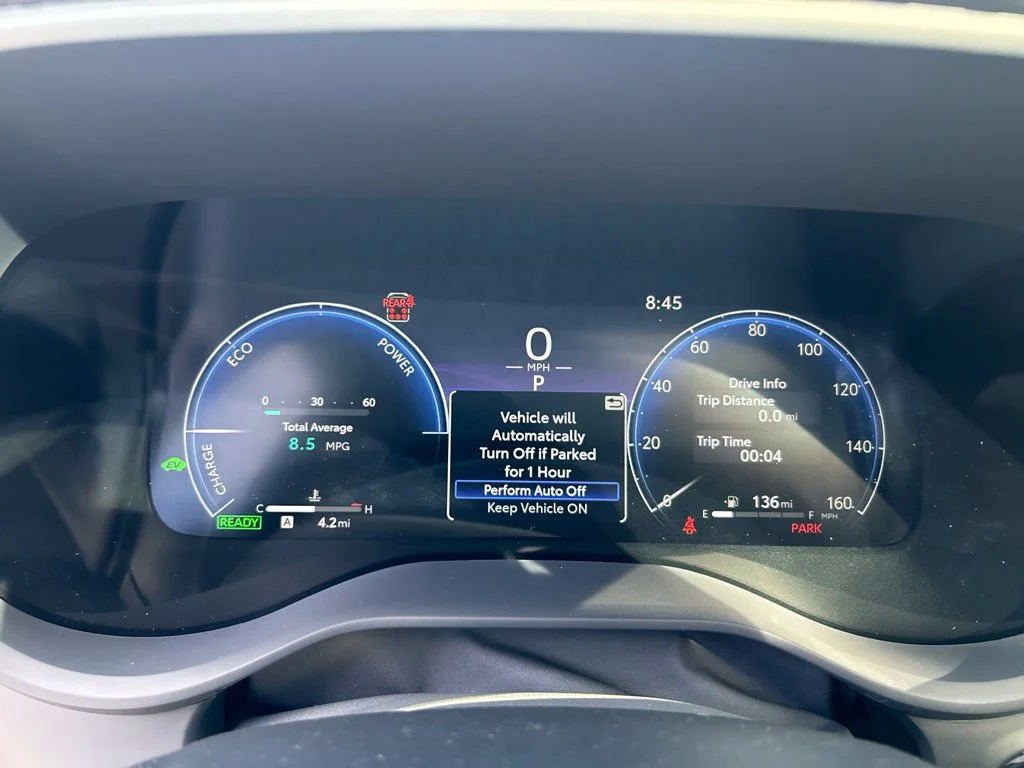 New 2026 Wind Chill Pearl Toyota Platinum image 15
