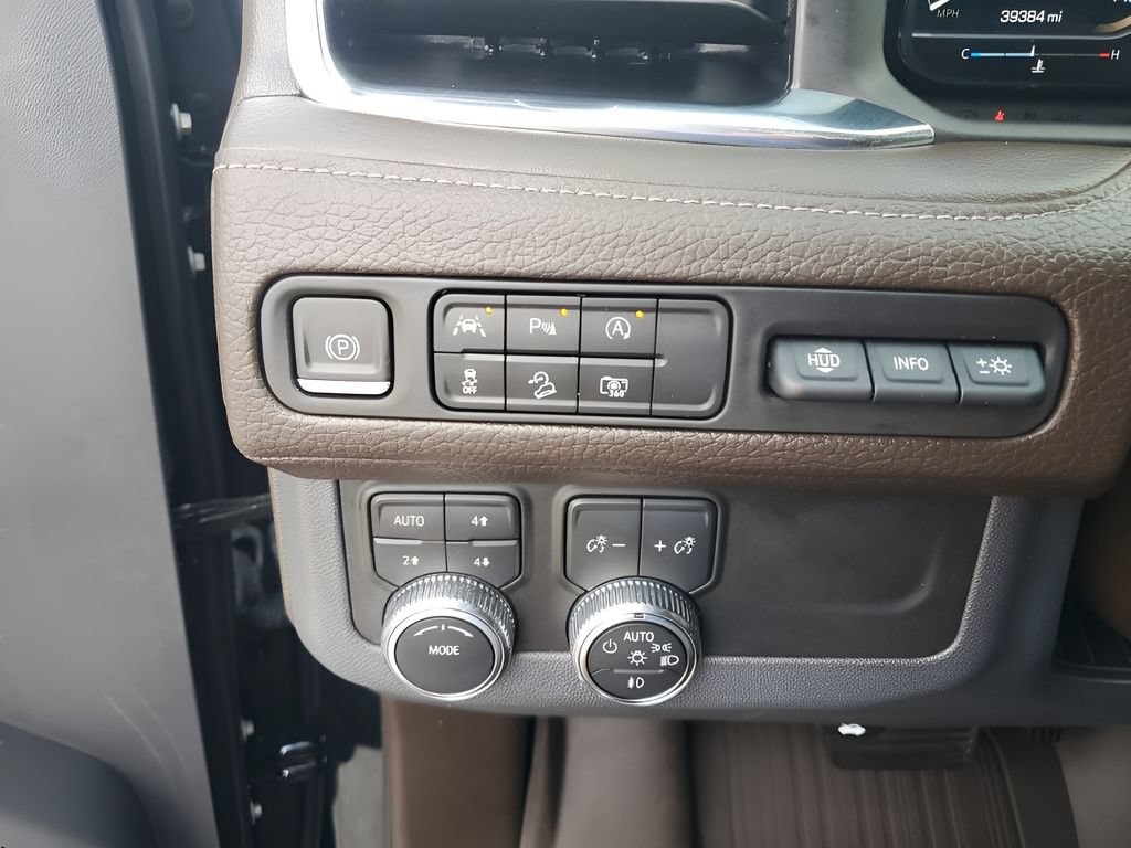 2023 GMC Yukon XL Denali - Photo 38
