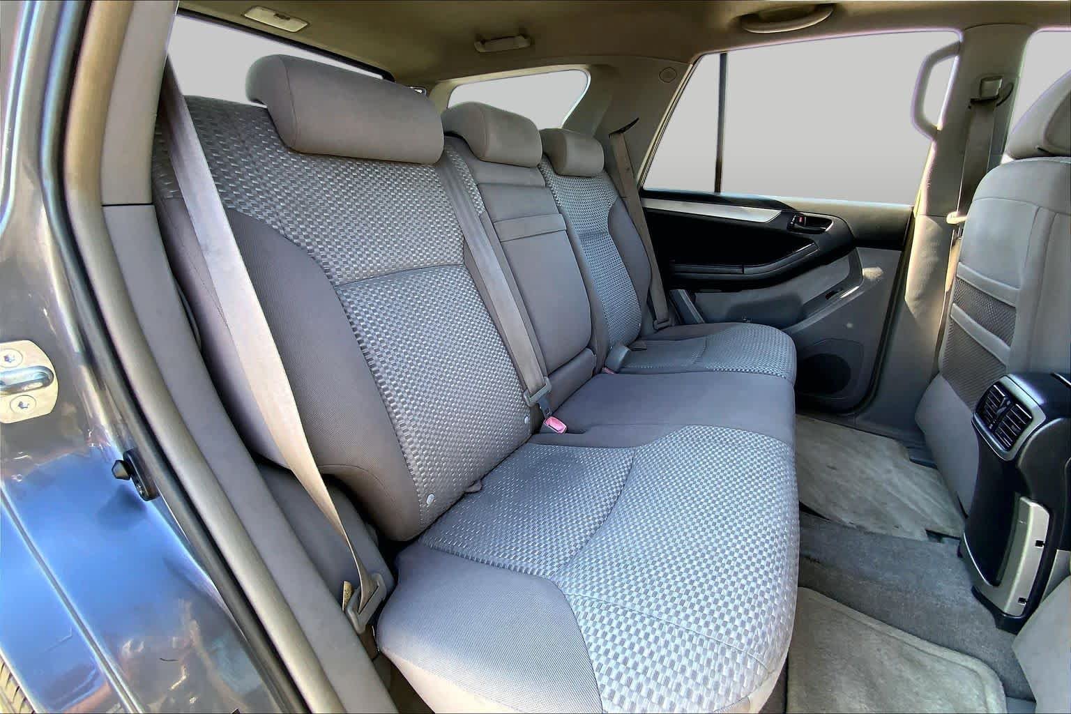 Used 2008 Galactic Gray Mica Toyota SR5 image 18