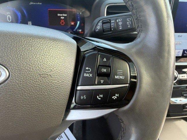 Used 2022 Red Metallic Ford Platinum image 14