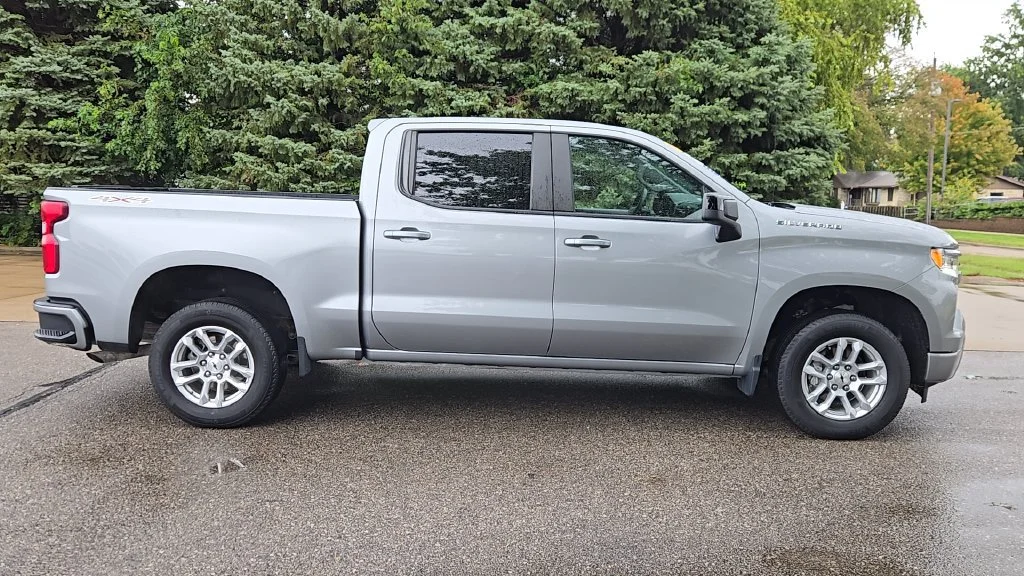 Used 2024 Sterling Gray Metallic Chevrolet RST image 29