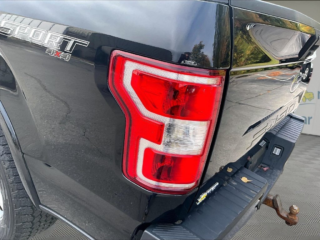 Used 2020 Black Ford XLT image 35