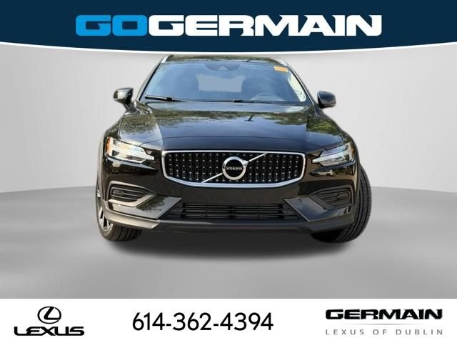 Used 2020 Black Volvo T5 image 6