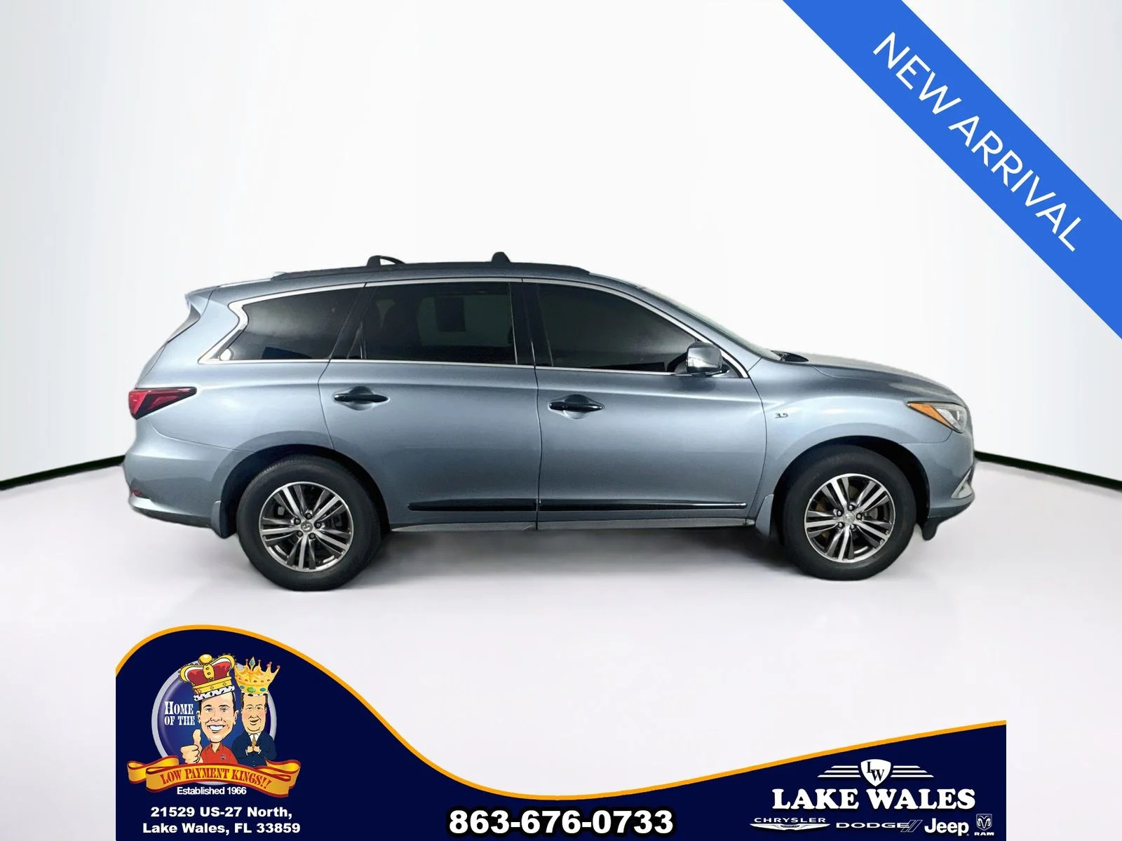 Used 2016 Blue INFINITI Base image 8