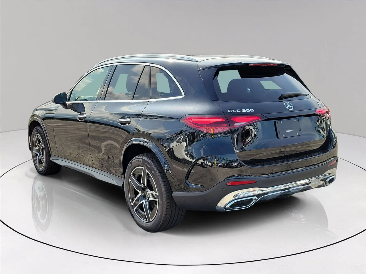 New 2026 Black Mercedes-Benz GLC 300 image 6