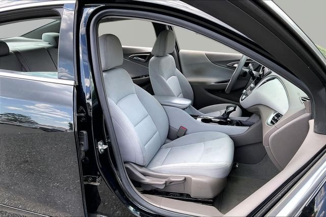 Used 2023 Black Chevrolet LS image 19