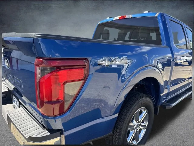 Used 2024 Blue Ford XLT image 23