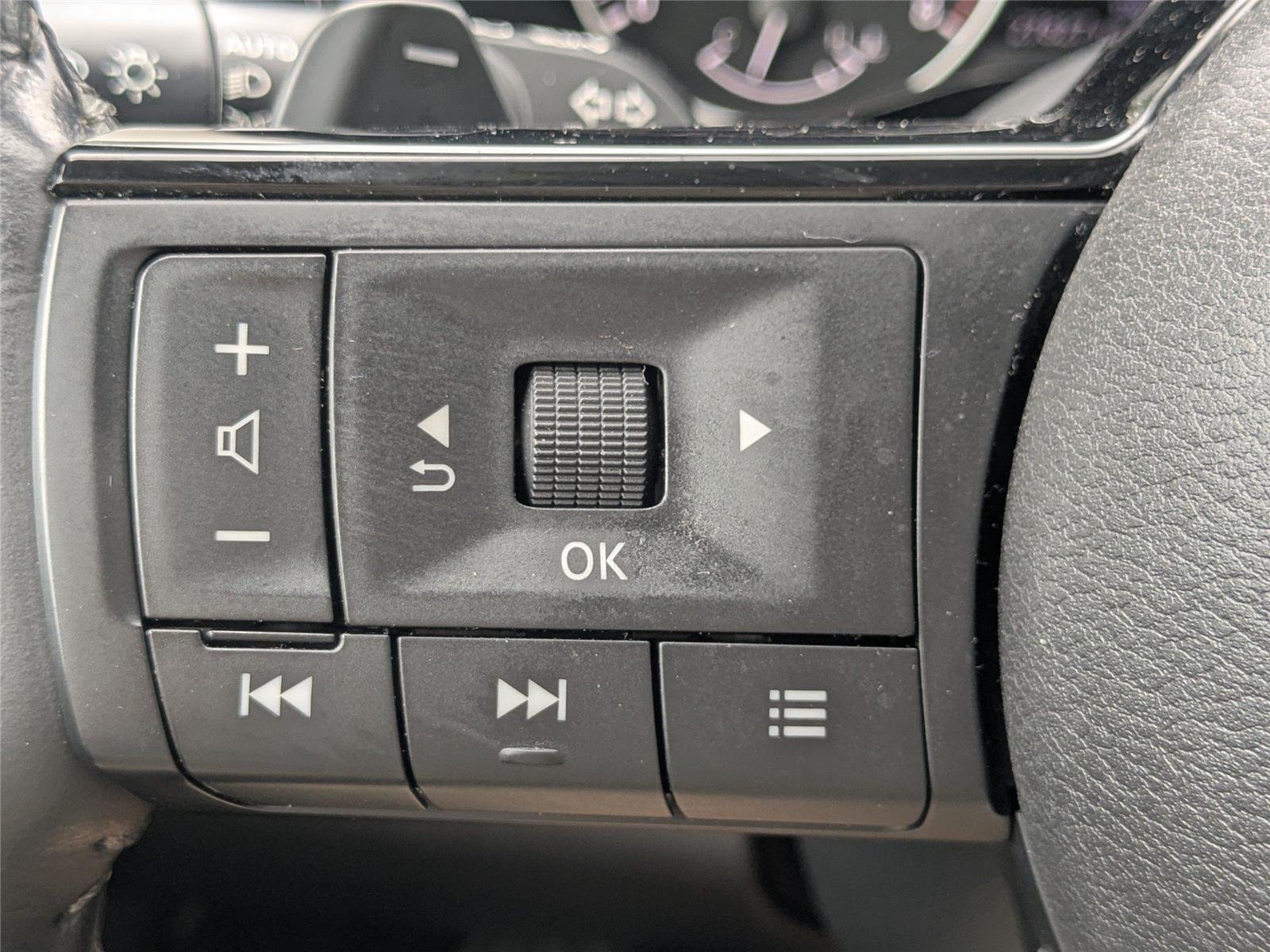Used 2024 Super Black Nissan SL image 24