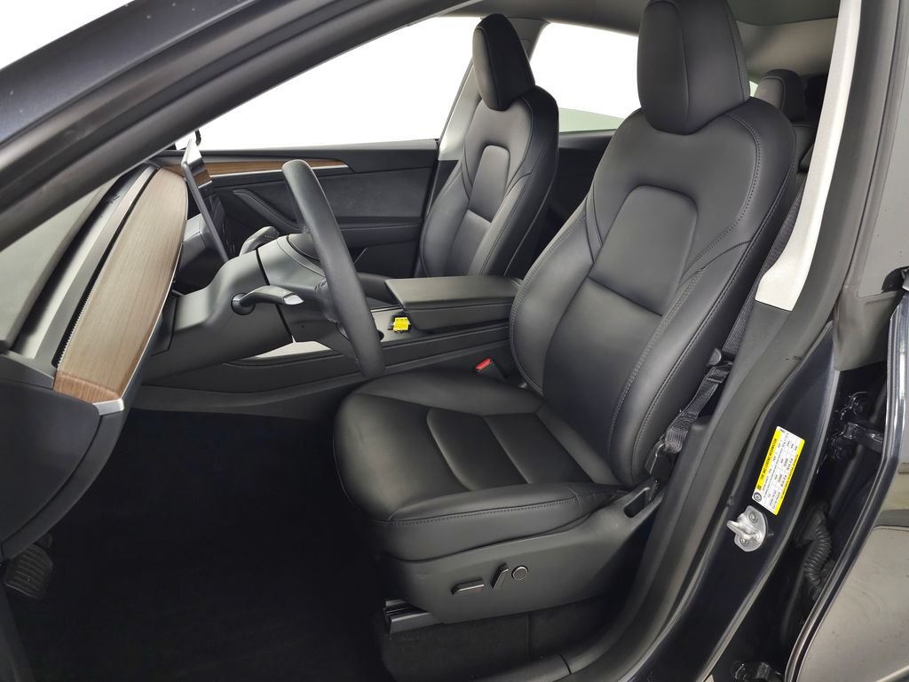 Used 2024 Stealth Gray Tesla Long Range image 17