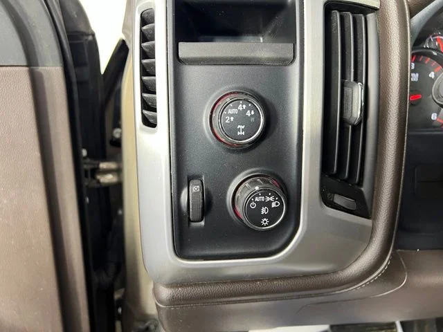 Used 2015 Brown GMC SLE image 20