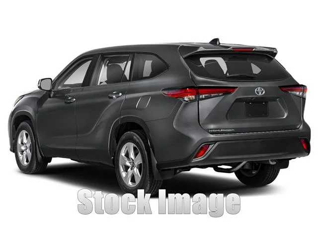 Used 2023 Wind Chill Pearl Toyota XSE Front-Wheel Drive image 20