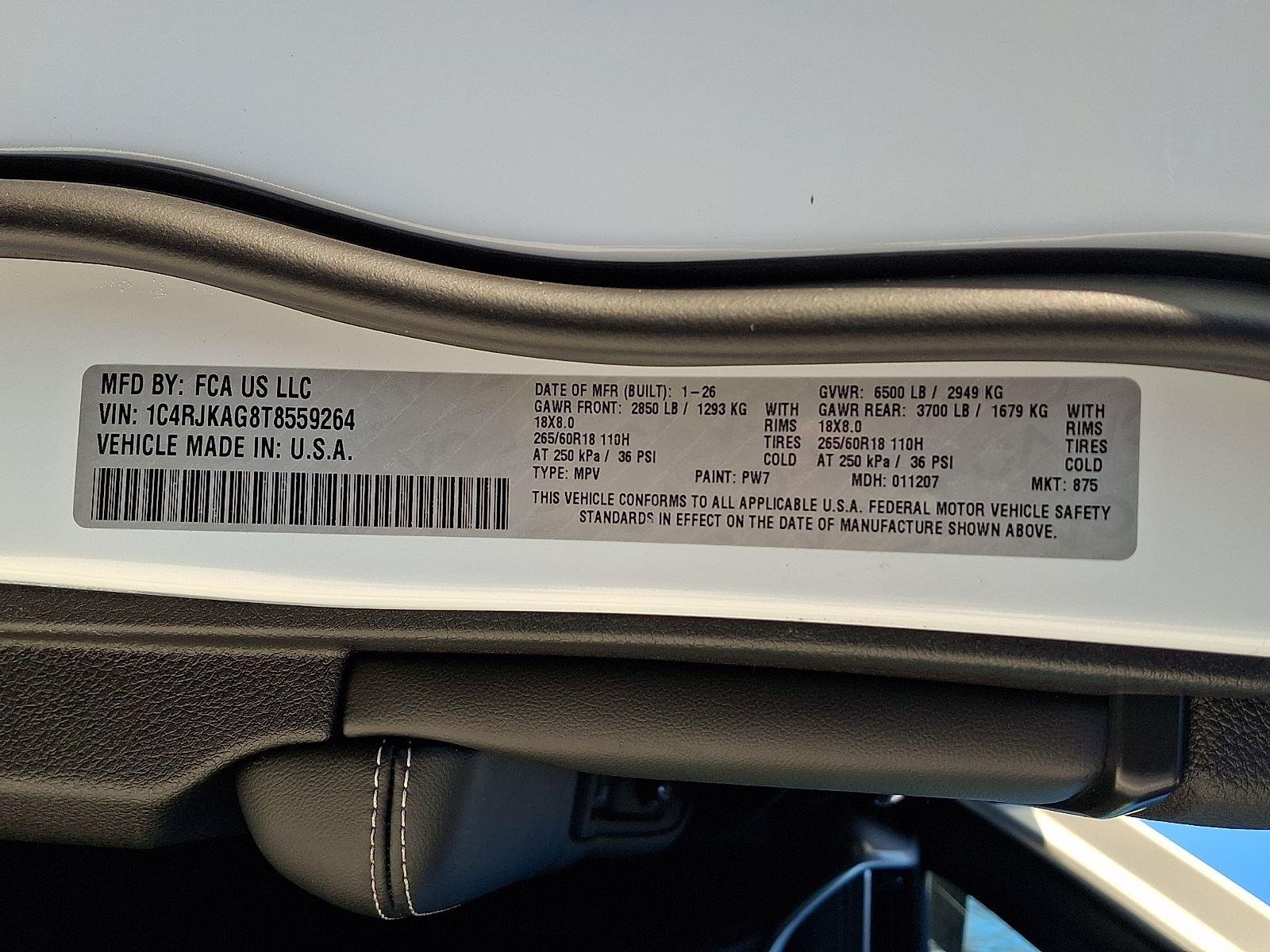 New 2026 Bright White Clear-Coat Exterior Paint Jeep Laredo X image 19