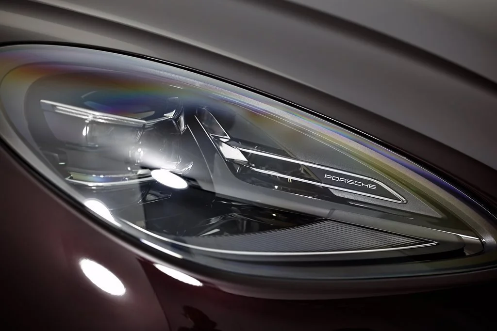 2026 Porsche Macan T - Photo 16