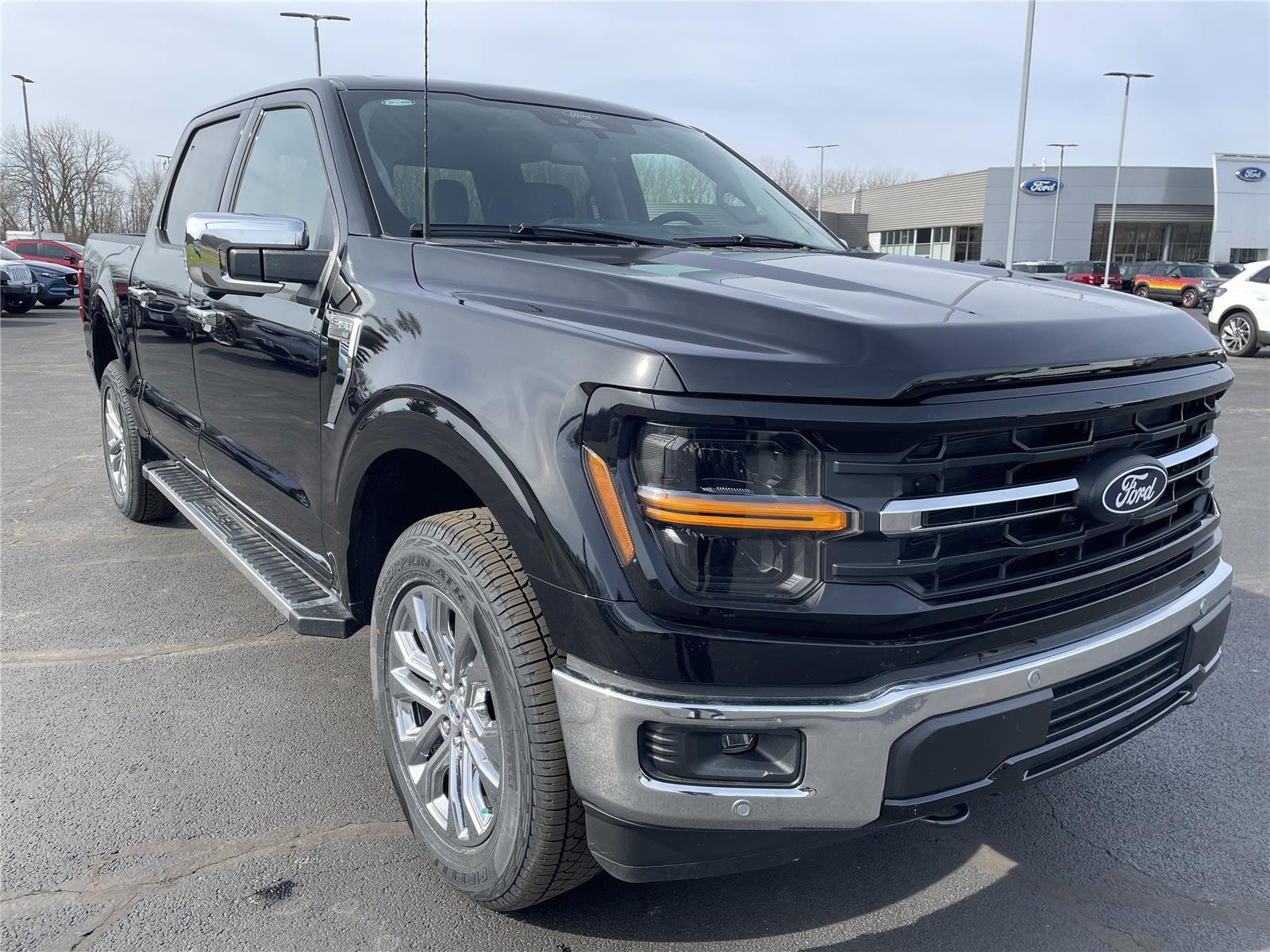 New 2026 Agate Black Metallic Ford XLT image 37